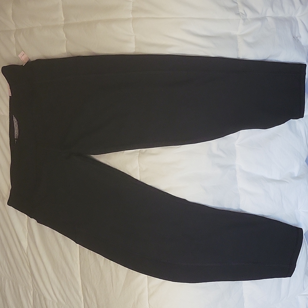 ✨️NWT✨️ VS Leggings Size L